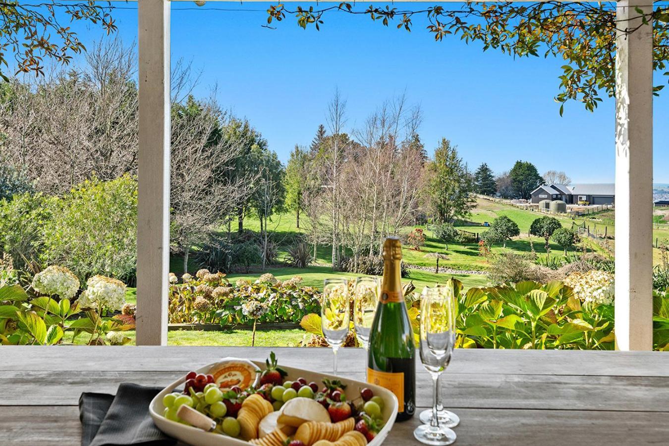 Mountviews Lodge Lac Lac Taupo Extérieur photo